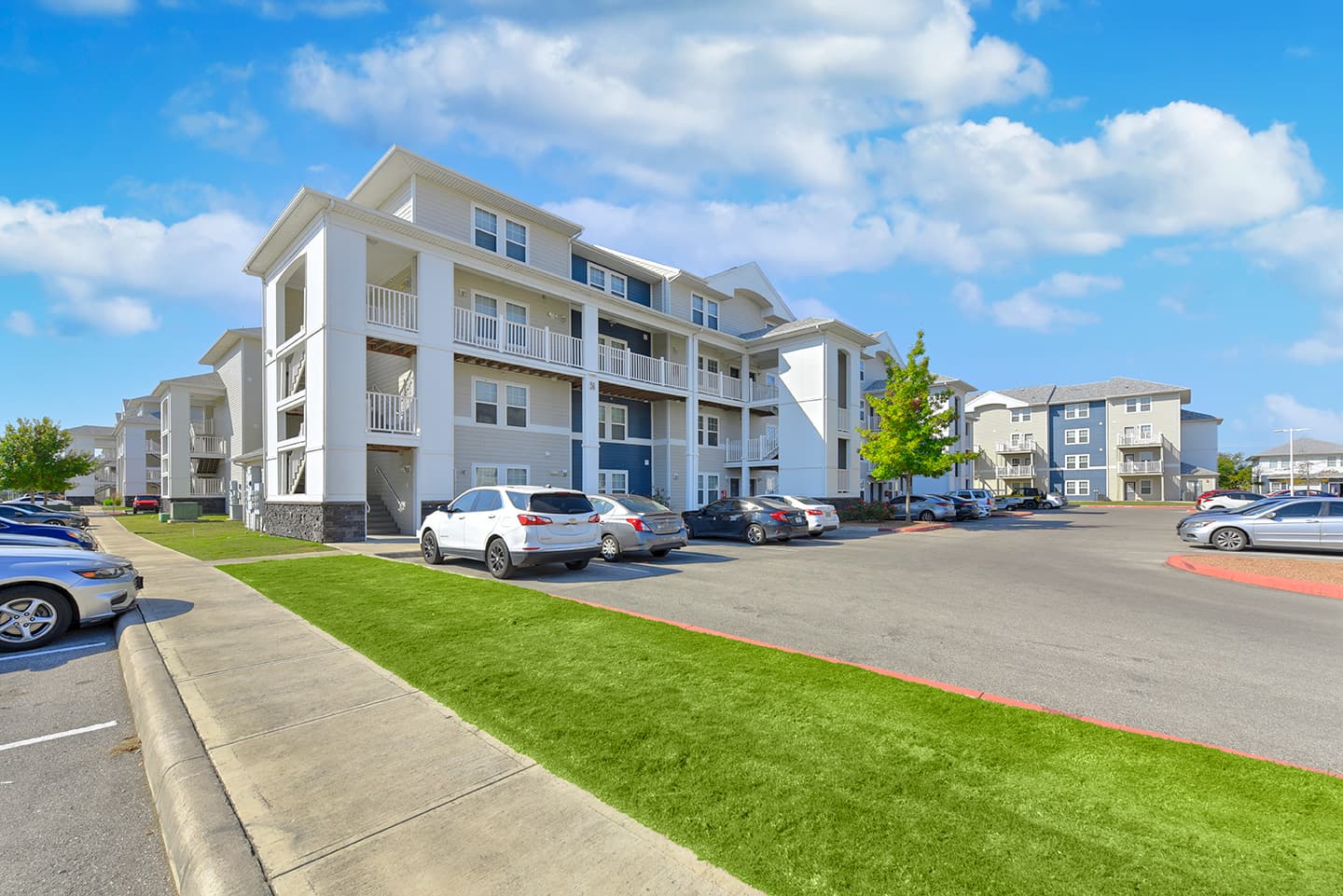 SMTX-Building-View—Side